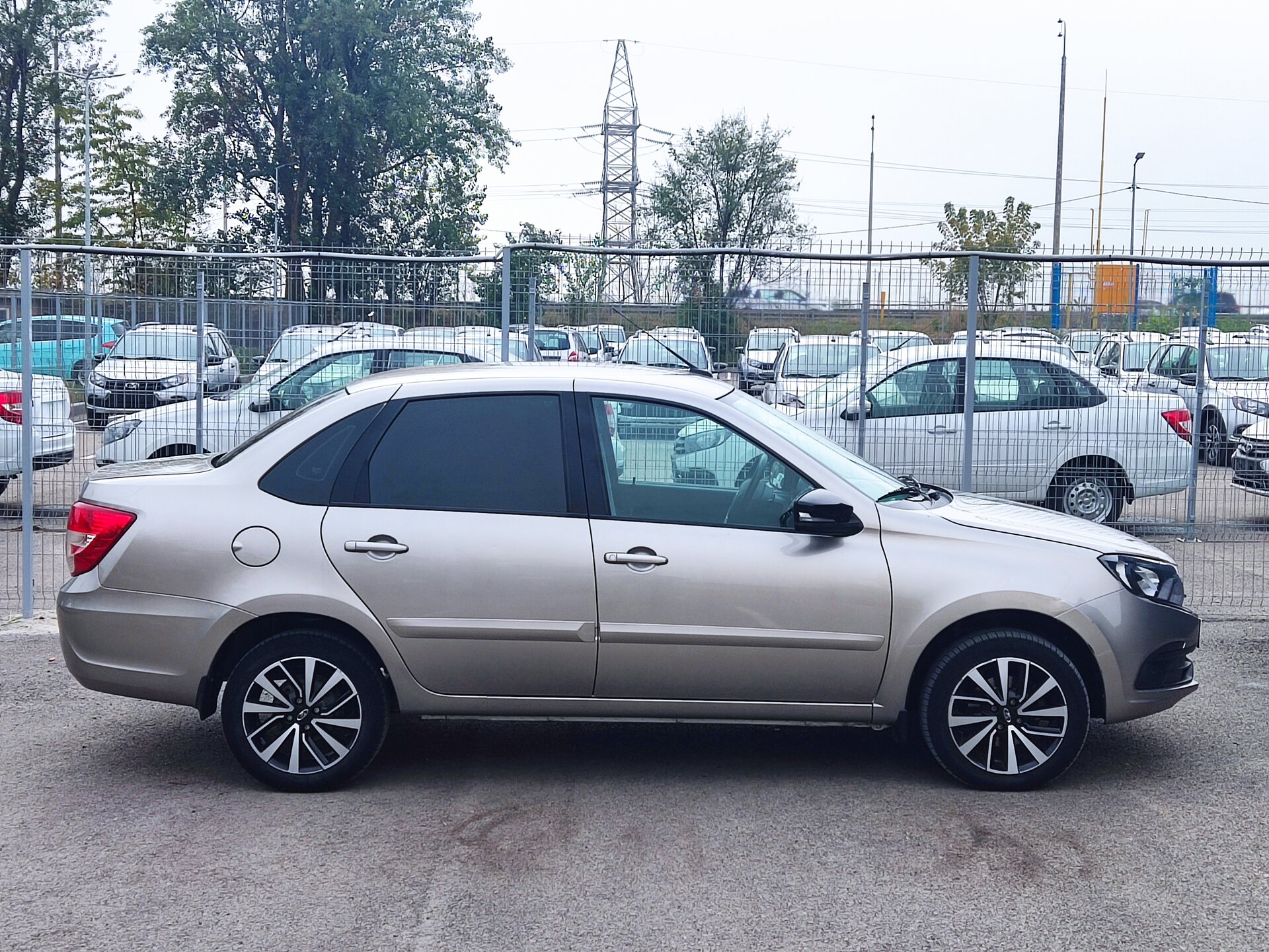Lada (ВАЗ) Granta, I Рестайлинг 2022 Lada (ВАЗ) Granta, I Рестайлинг 2022