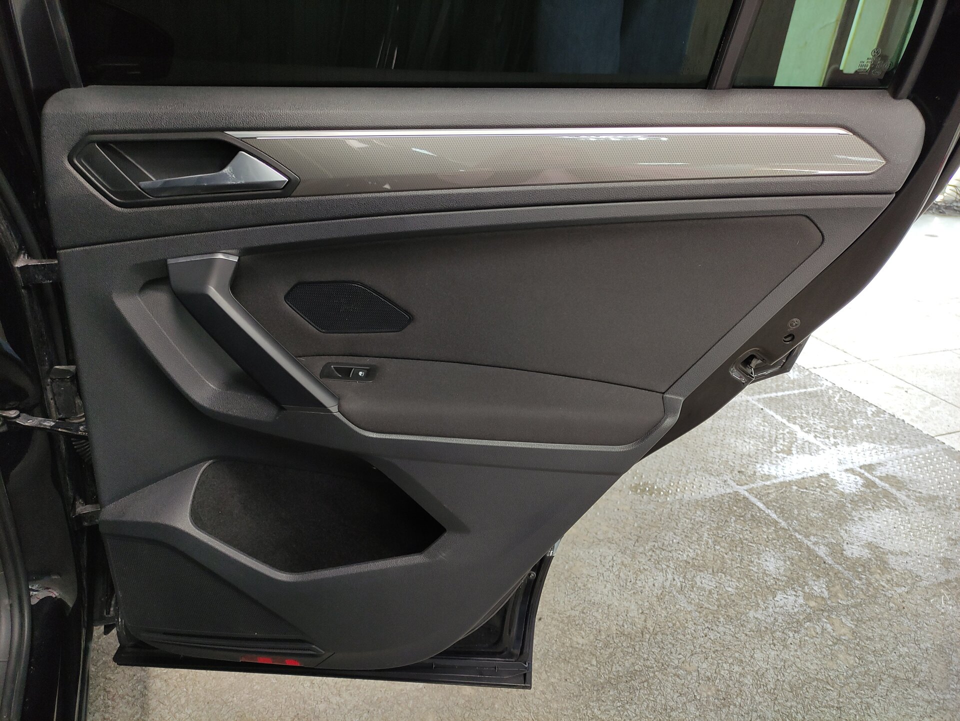 Volkswagen Tiguan, II 2018