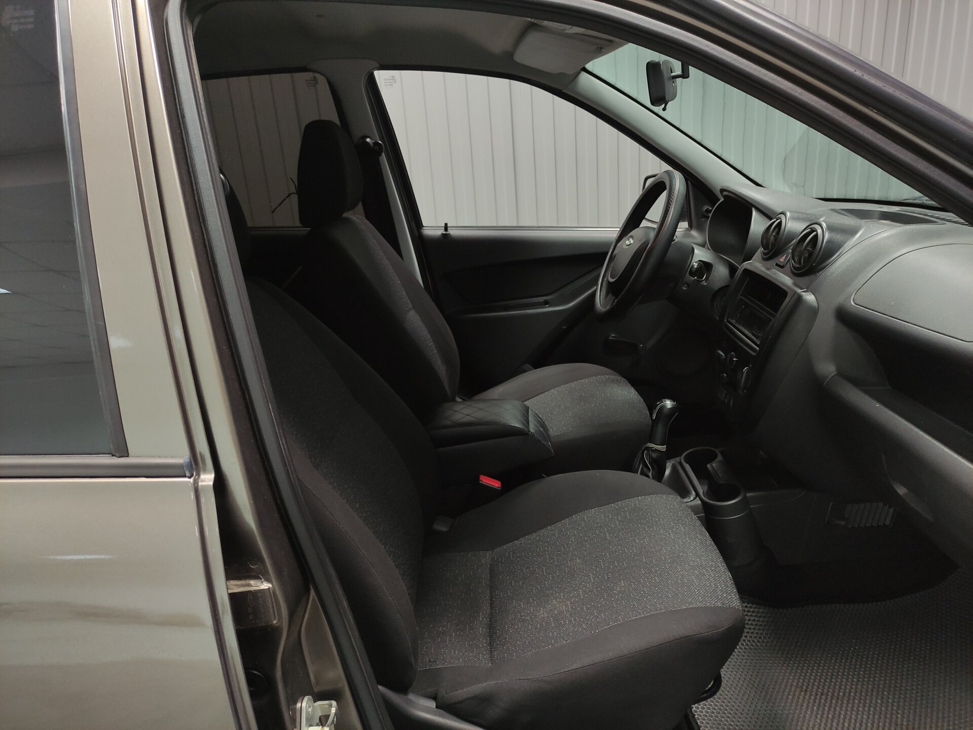 Lada (ВАЗ) Granta, I 2015