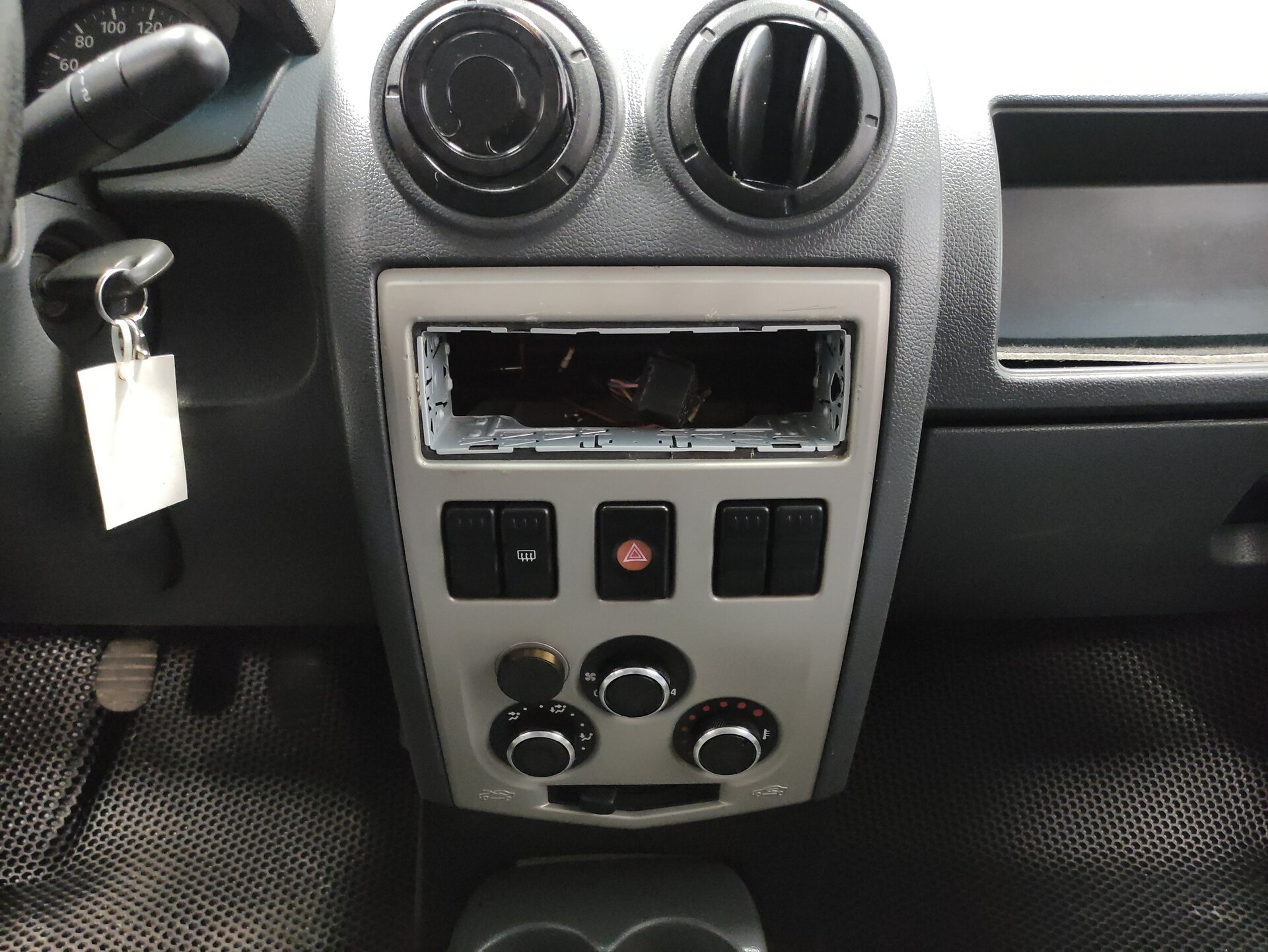 Renault Logan, I 2009