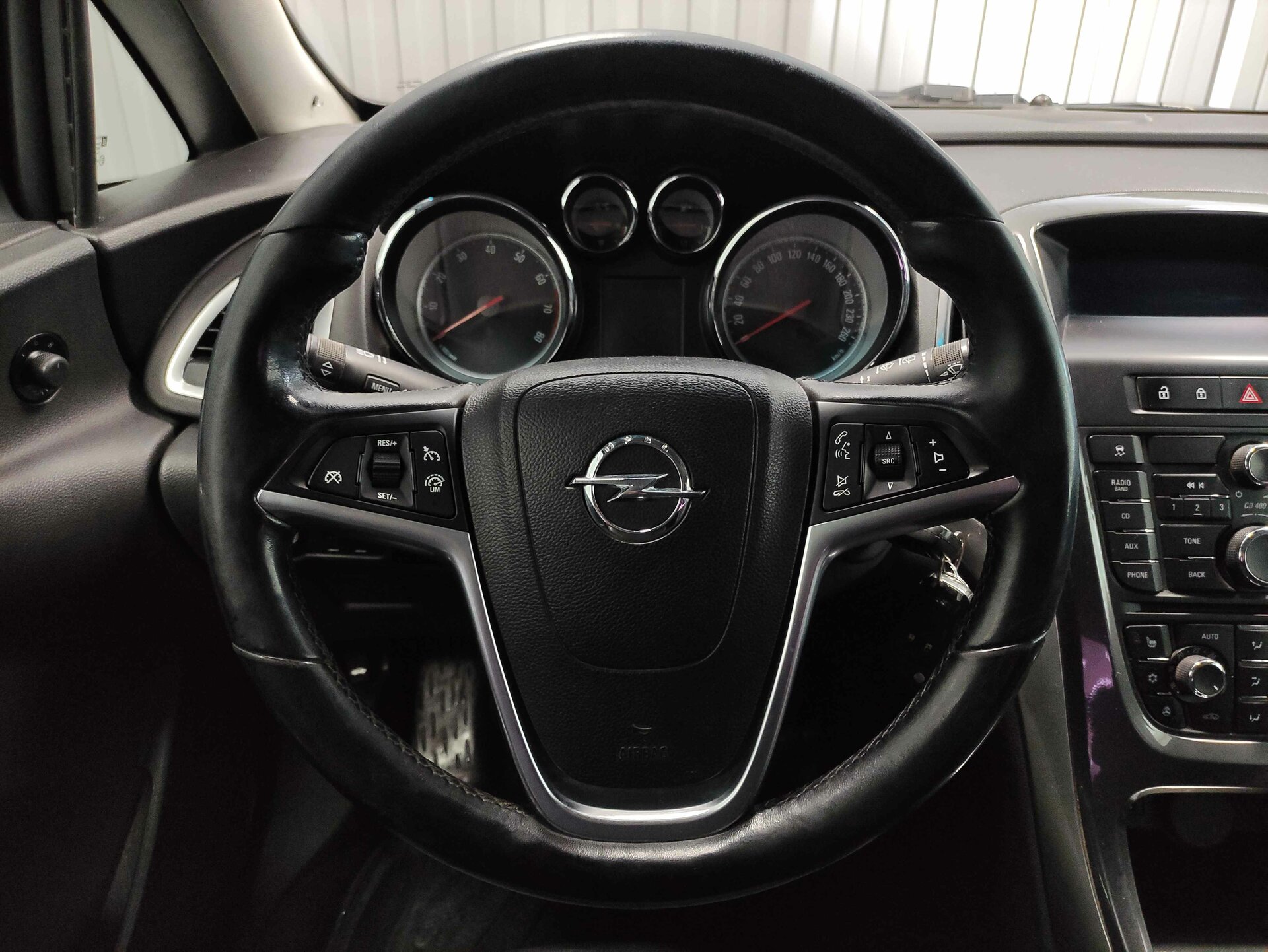 Opel Astra, J Рестайлинг 2012