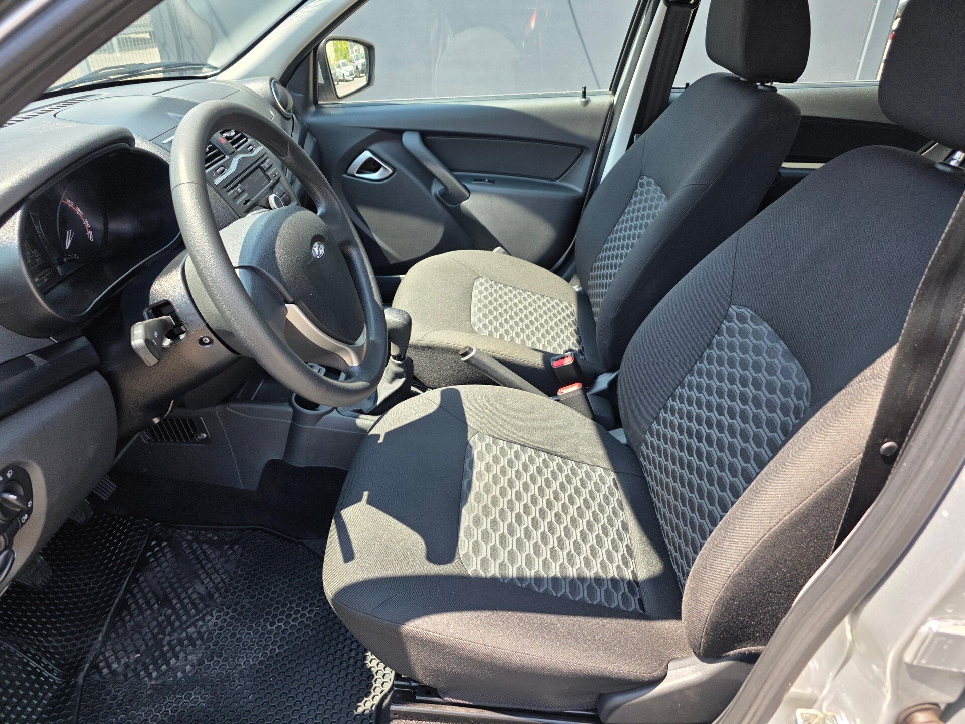 Lada (ВАЗ) Granta, I Рестайлинг 2025 Lada (ВАЗ) Granta, I Рестайлинг 2025