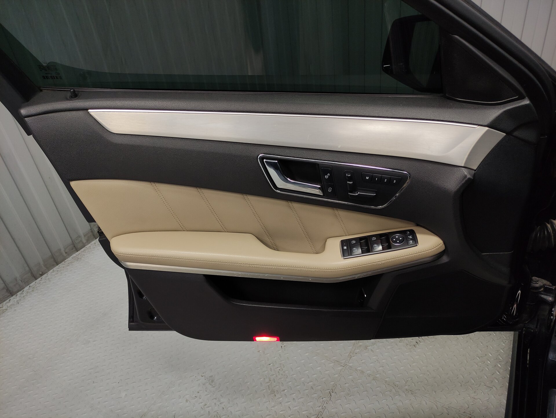 Mercedes-Benz E-Класс, IV (W212, S212, C207) 2011 Mercedes-Benz E-Класс, IV (W212, S212, C207) 2011