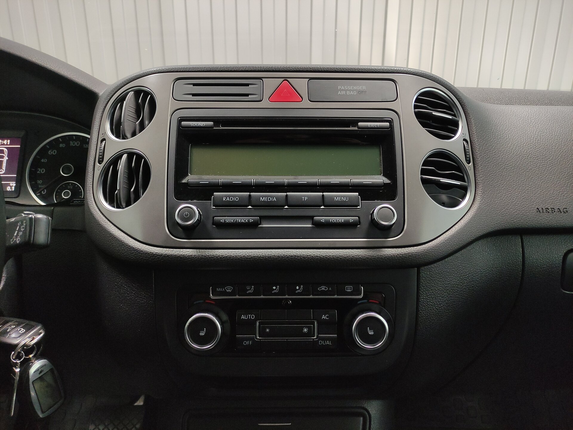 Volkswagen Tiguan, I 2010