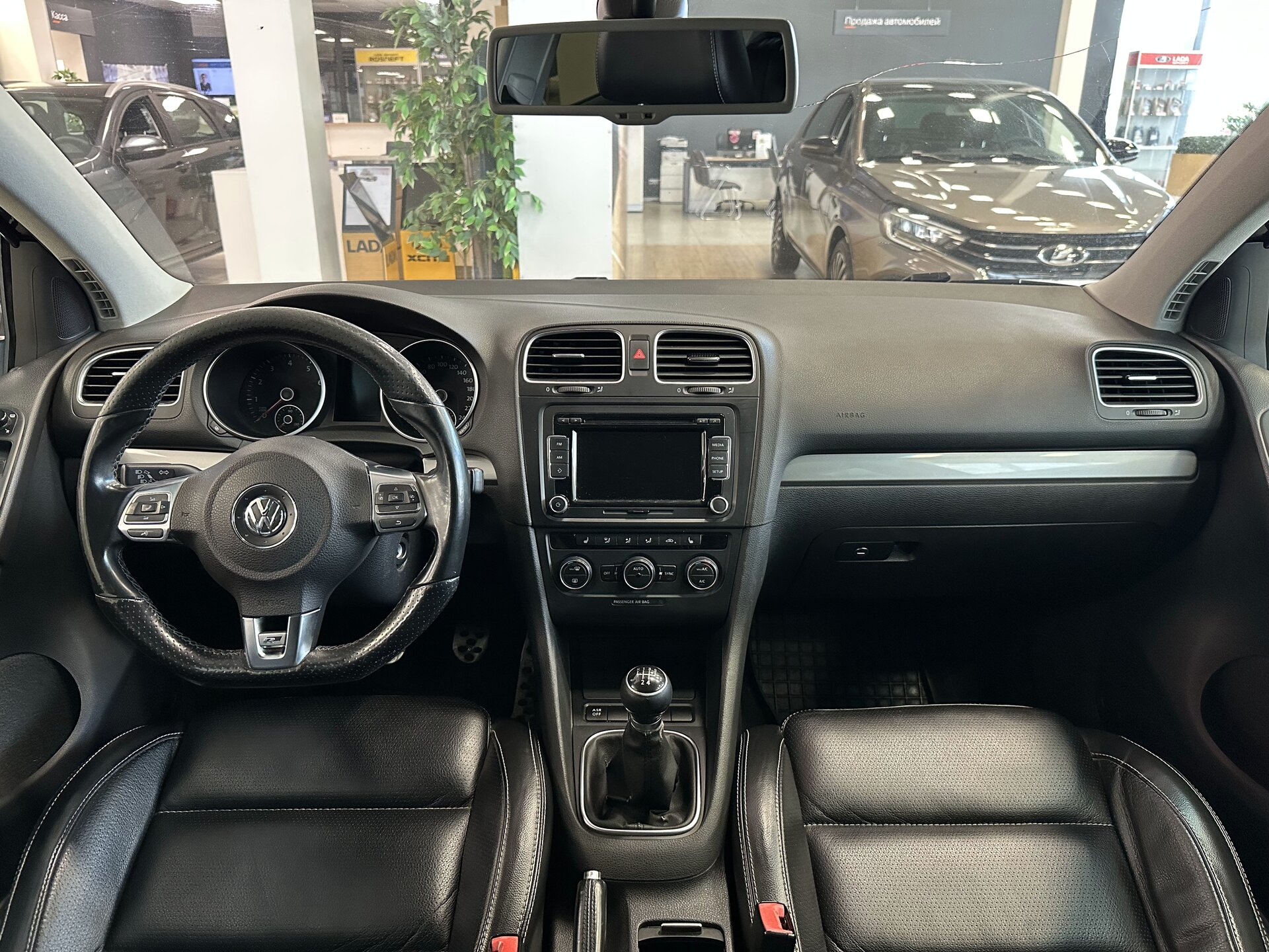 Volkswagen Golf, VI 2011