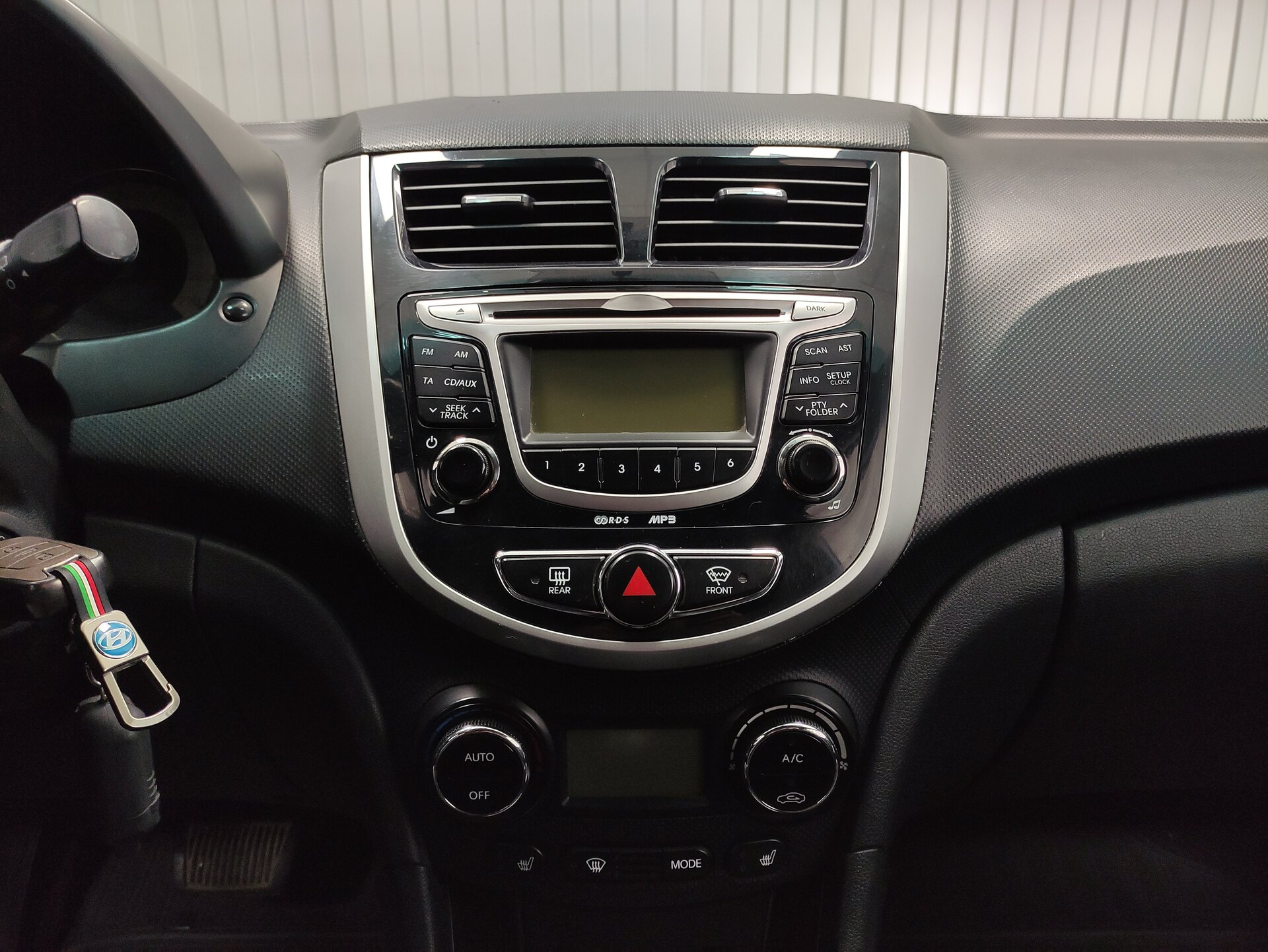 Hyundai Solaris, I 2012